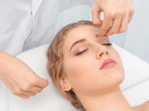 Eyebrow Threading – What Makes it an Ideal Treatment in all Ages