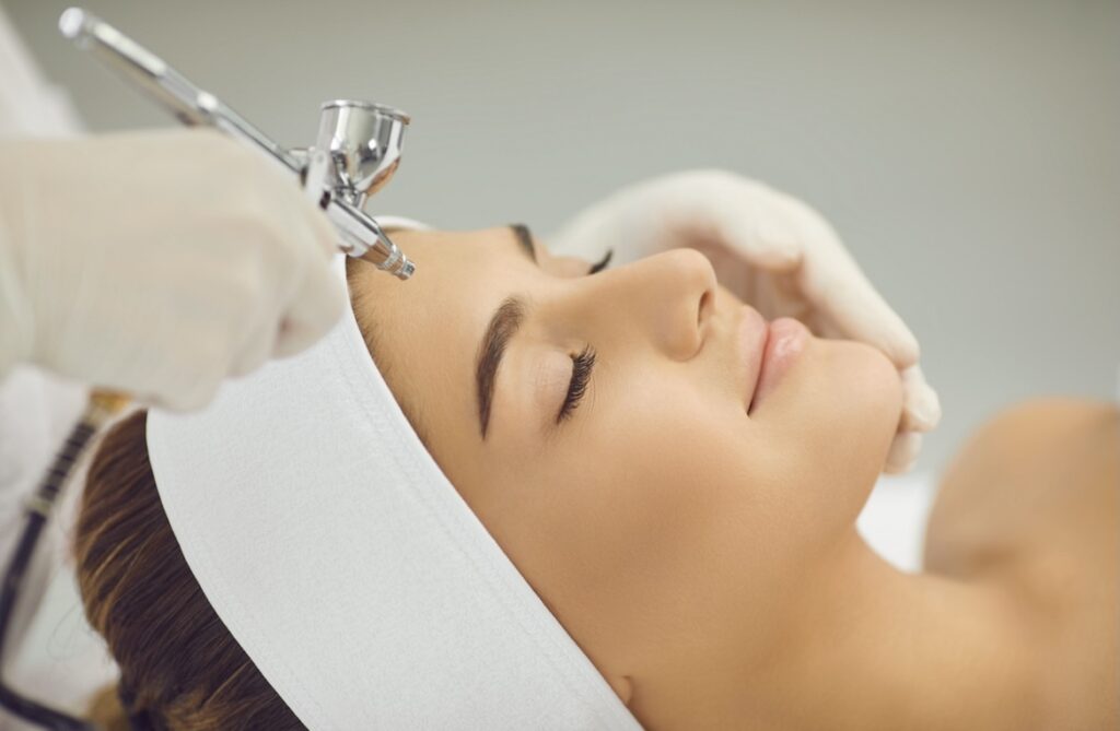 Oxygen Facial – Discussing All the Associated Benefits of the Treatment