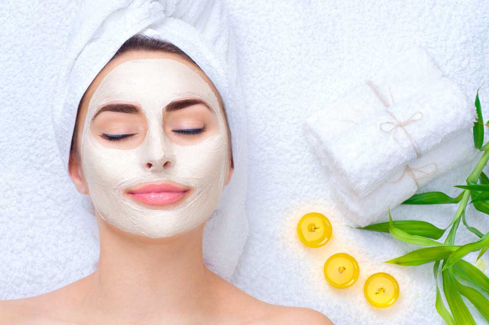 What is a Simple Facial and It’s Types,relax