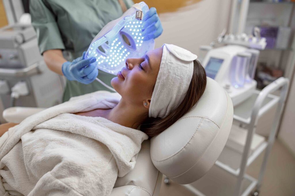 Photon Mask Therapy – How It Inhabits The Requirements Of Your Skin For Best Results fine line collagen