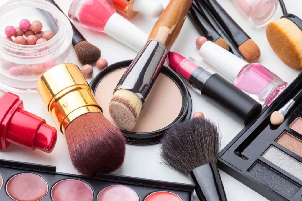 Science of Beauty: Understanding Chemical Ingredients in Makeup