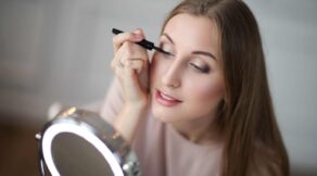 Best Techniques for Maintaining Your Eyelashes Extensions