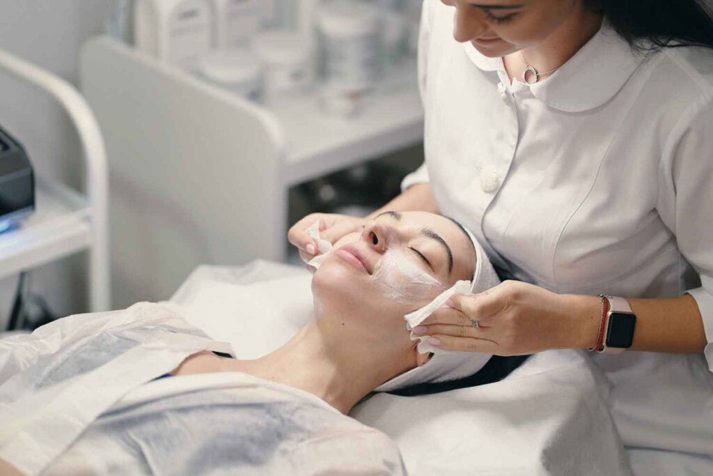 How to Choose the Right Facial Treatment for Your Skin Needs or skincare routine