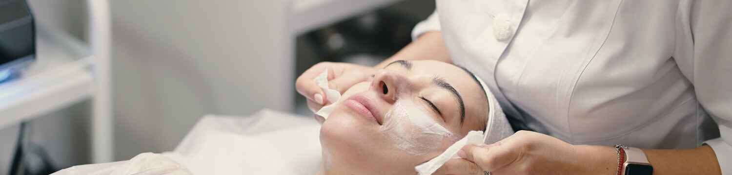 How to Choose the Right Facial Treatment for Your Skin Needs