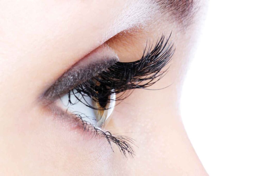 The Advantages of Having an Eyelash Lift and Tint Together