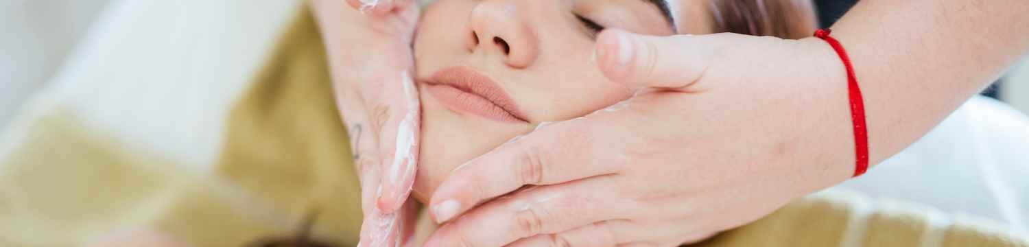 Facials Treatment: How to Choose the Right One for Your Skin