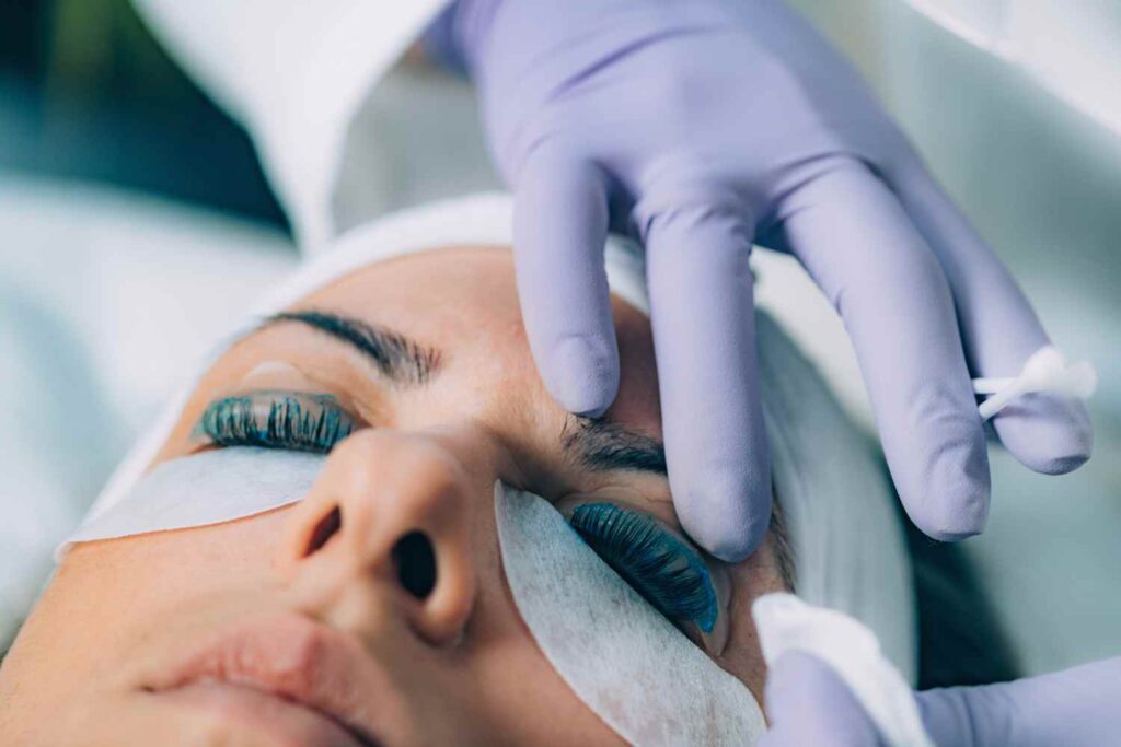 Traditional vs Keratin Eyelash Lifts Which is Right for You, popular lash lift options