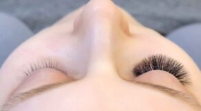 Pros and Cons of Classic Eyelash Extensions