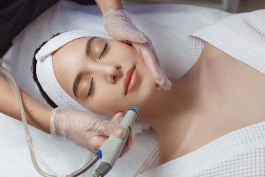 What Is a HydraFacial? Skincare