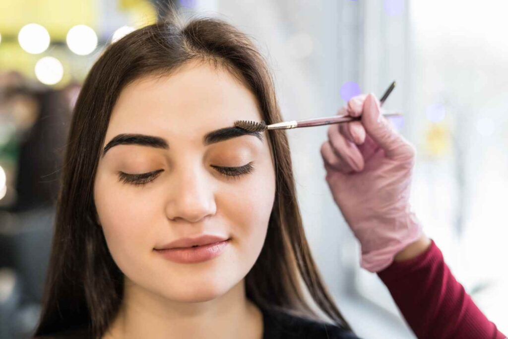 Is Eyebrow Tinting Right for You?