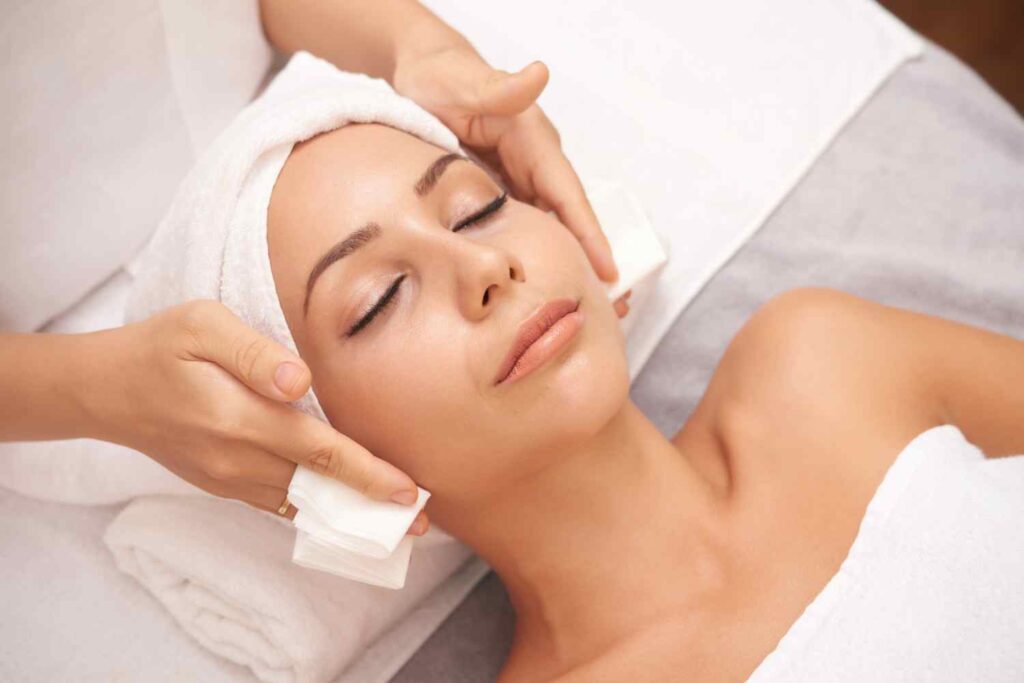 The Therapeutic Benefits of Facial Massages, 