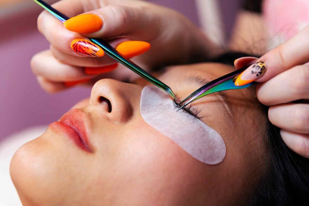 Flat Eyelash Extensions, Natural-looking lash extensions