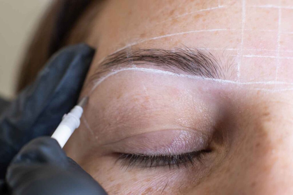 The Delicate Art of Eyebrow Tinting, natural beauty