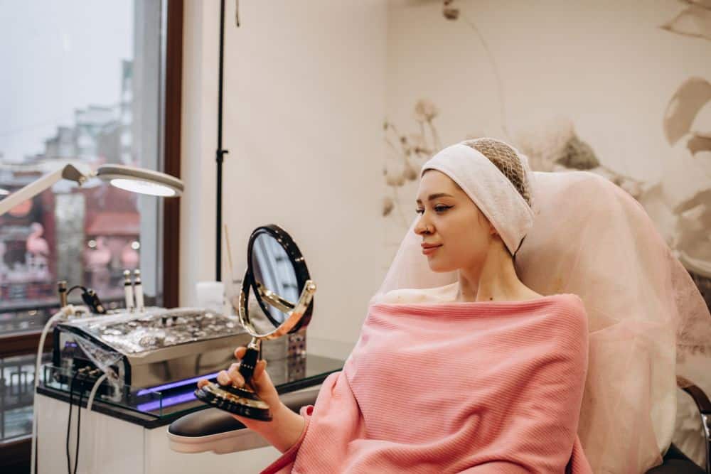 luxury beauty treatments NYC skincare lash brows salon Manhattan