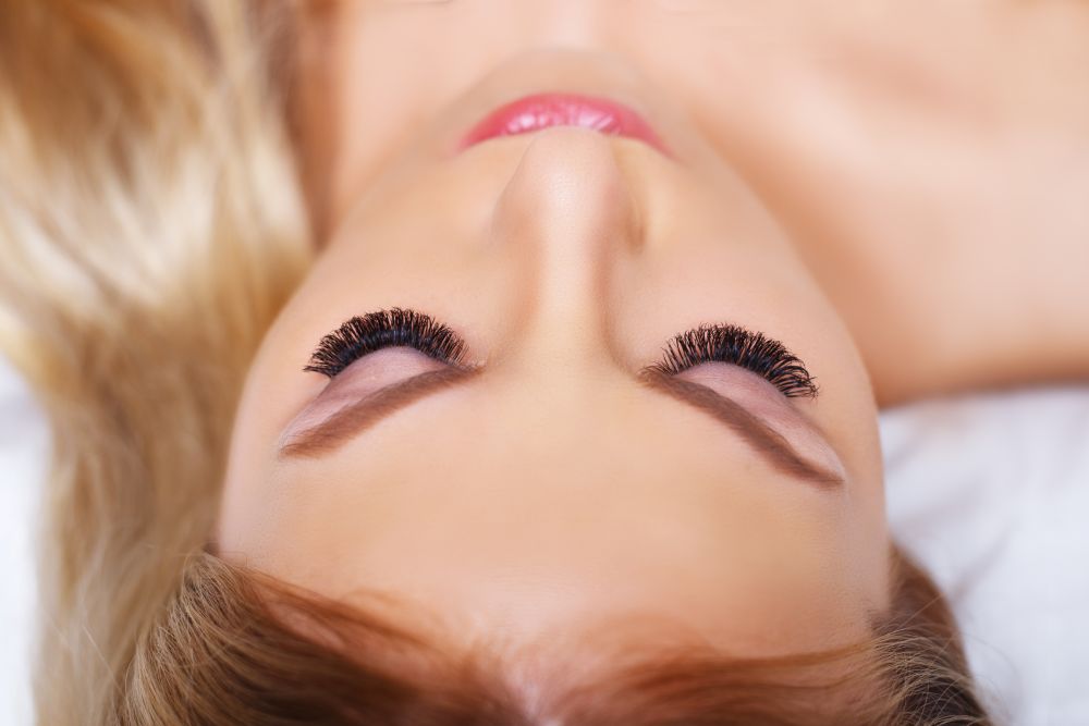 Comparison of classic silk and volume lash extensions showing natural definition and fuller lash styles